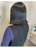 くびれヘアシンプルストレートボブ