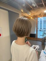 ホロル(horol)&nbsp;後頭部ふんわり大人ショートボブ