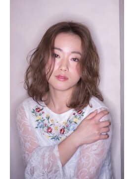 バード(bird) 透明感ヌーディーベージュ