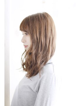 シュシュット(chouchoute) インナーカラーバタースパイラルセンシュアルショートカット/120