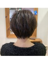 ピアーネ(PIANE)&nbsp;綺麗なシルエット大人ショート