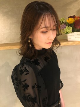 デイル(Daylu) 綺麗めミディアム