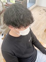 ネオリーブ クーロ メゾン 横浜(Neolive curro Maison)&nbsp;波巻きスパイラル×ツイストパーマ[メンズ]