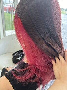 シュウ 西尾店(Shu) ピンクブラウン × ピンク