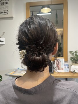 ダズリン バイ リー(Dazzlin by Ly) アップスタイル