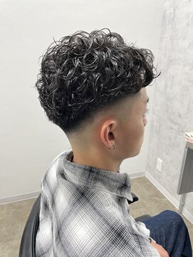 モエバイアリア(Moe by aria) フェードカールパーマ