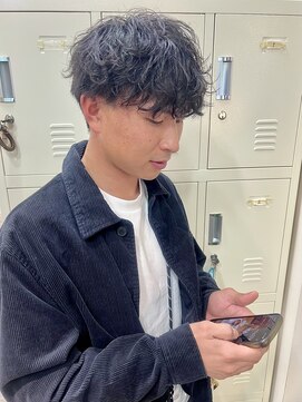 デバイス バイ フレイムス 越谷(DEVICE by Frames) 越谷　メンズ　無造作　シャドウパーマ