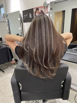 キング 高槻(K!ng) 縮毛矯正髪質改善ハイライトレイヤーカット高槻美容室エクステ