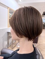 インビテーション(invitation) アッシュベージュ×ショート