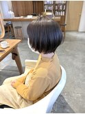 顔周りレイヤー丸みショート