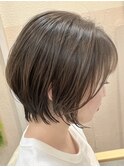 小顔レイヤーショート20代30代40代　冬カラーオリーブグレージュ