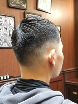 ブロートーキョーバーバーショップ 神田2nd(Bro Tokyo BARBERSHOP)&nbsp;ストリート風　ミドルスキンフェードクロップスタイル