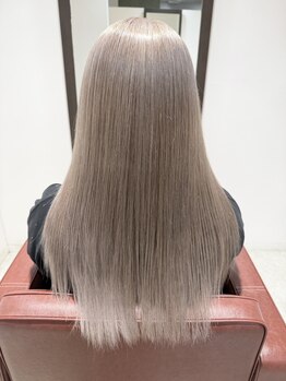 ストロベリー ワン アート(Strawberry one art)の写真/ナチュラルな中にも少しだけスパイスの効いたお洒落に。じっくりカウンセリングして肌色にも馴染む色提案を