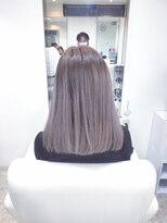 メルマードバーベル(Mermard Bavel)&nbsp;アッシュグレージュのグラデーション