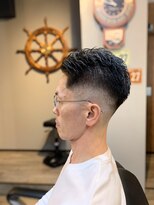 バーバー スタジオ ラフテル(Barber Studio RAFTEL)&nbsp;ツンツンツンツン眼鏡スキンフェード