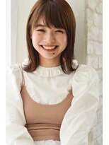 ジョエミバイアンアミ(joemi by Un ami) 《joemi 新宿∞》切りっぱなしの外ハネで耳掛け可愛いボブ 近江