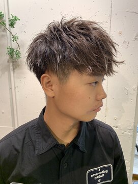 エル(EL by green) 【MITSU】ツーブロック×ショートレイヤー