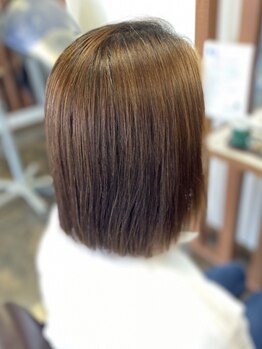 ラスティー(hair collection Rusty)の写真/【理想のナチュラルストレート】うねりにお悩みの方必見！ずっと触っていたくなる、自然なやわらか質感へ―