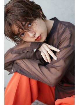 イリ(iri) 〈iri〉ショート/ブラウンカラー/ハンサムショート