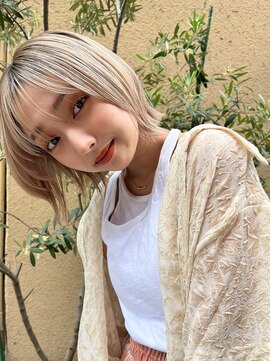 ロンドルーチェ 心斎橋(Lond luce) ダークアッシュ/ミディアムレイヤーカット［髪質改善/縮毛矯正］