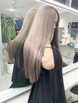 キング 枚方店(K!ng) 【枚方、高槻、梅田】ミルクティーベージュ