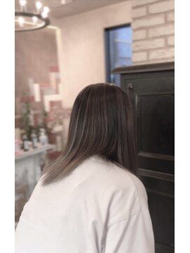 エル(L) balayage【pearl gray】