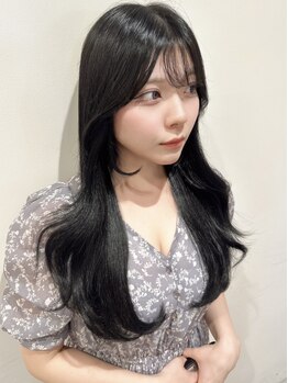 リー 枚方(Lee)の写真/技術力が高いから、まるで自毛のように馴染んで指通りもなめらか♪