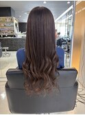 巻き髪ロングスタイル