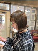 グレージュカラー×ボブカット