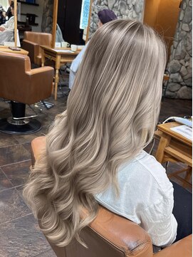 ヴォアソルヂェガーデン(Voasorte GARDEN) 【Voasorte GARDEN】ホワイトベージュバレ！！