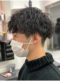 ツイストスパイラル/スパイラルパーマ/メンズ/マッシュ/眉毛