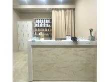 アイル(I'LL)の雰囲気(メンズサロンと併設となっております♪入って左側の受付です♪)