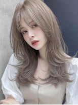 レア 新越谷(LEA) ハイトーンウェーブレイヤー × ミルクティーベージュ