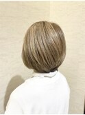 白髪ぼかしハイライト/透明感グレージュ/ショートボブ