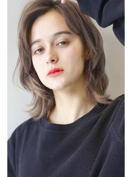 ヘアサロンガリカアオヤマ(hair salon Gallica aoyama) 『 グレージュ』×『 ウルフ 』 外国人風 小顔 セミディ ☆