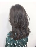 【グレイカラー×ファッションカラー】柳本麻守