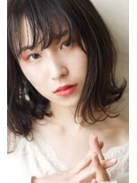 アンスール(Un Seul)&nbsp;黒髪スタイル　外ハネミディ　ウィークネスヘア