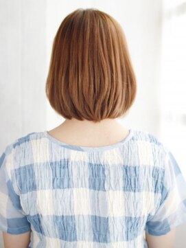 ナル 白山神社参道通り店(nalu) ハイトーンボブのワンカールスタイル