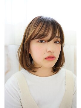 アリーズ シブヤ(ALLYS shibuya) エアリーショートひし形シルエットボブ