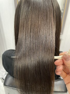 エスカーラ 表参道(THE ESCALA) @aidaman321/ゆるふわロング/センターパート/スイートAライン