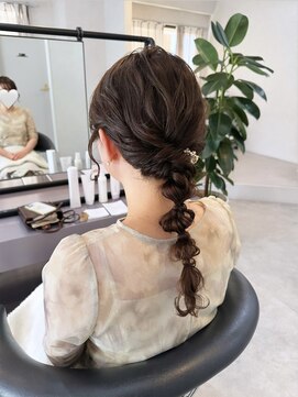 ニィ(2iee.) お呼ばれヘア