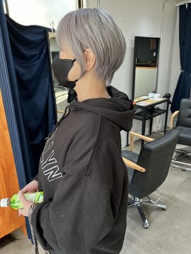 ノイ(NEU) 【NEU×石田】シルバーベージュカラー♪