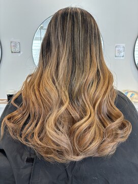 リリ(LILI) バレイヤージュ