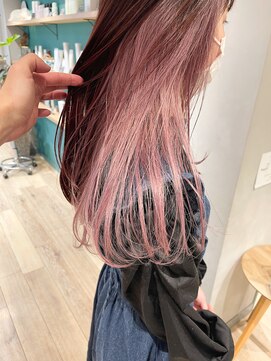 エミス バイ メルト 吉祥寺(emis by melt) 【堀惠】インナーカラーイヤリングカラーピンクベージュ吉祥寺