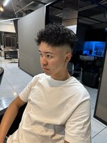 アイズ 海老名(AIZU)&nbsp;ツイストパーマ　フェードカット　ジェットモヒカン　海老名