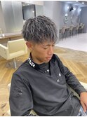 波巻きツイストスパイラルパーマツーブロック刈り上げ