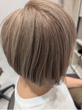 ジュール アヴェダ(Jour AVEDA) ハイトーングレーカラー