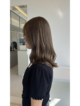 ザスカイ(THE SKY) ミルクティーカラー