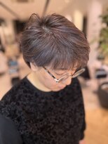 ステア ケース(stair case)&nbsp;ハイライトと白髪を活かしたブルーラベンダー　脱白髪染め