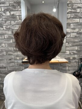 クロト(Clotho) 縮毛矯正/髪質改善白髪ぼかしレイヤーカットショートカットボブ